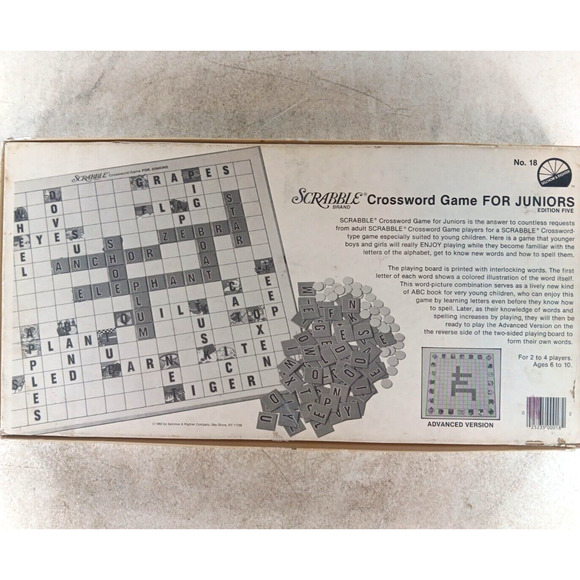 Scrabble Crossword Game for Juniors Board Game Vintage 1980s - Picture 2 of 4